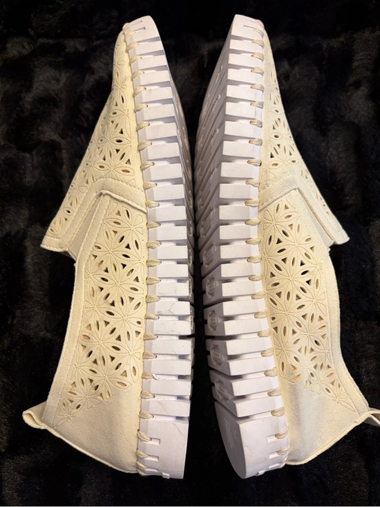 Ilse Jacobsen Cream Slip-On Sneakers - Picture 3 of 9